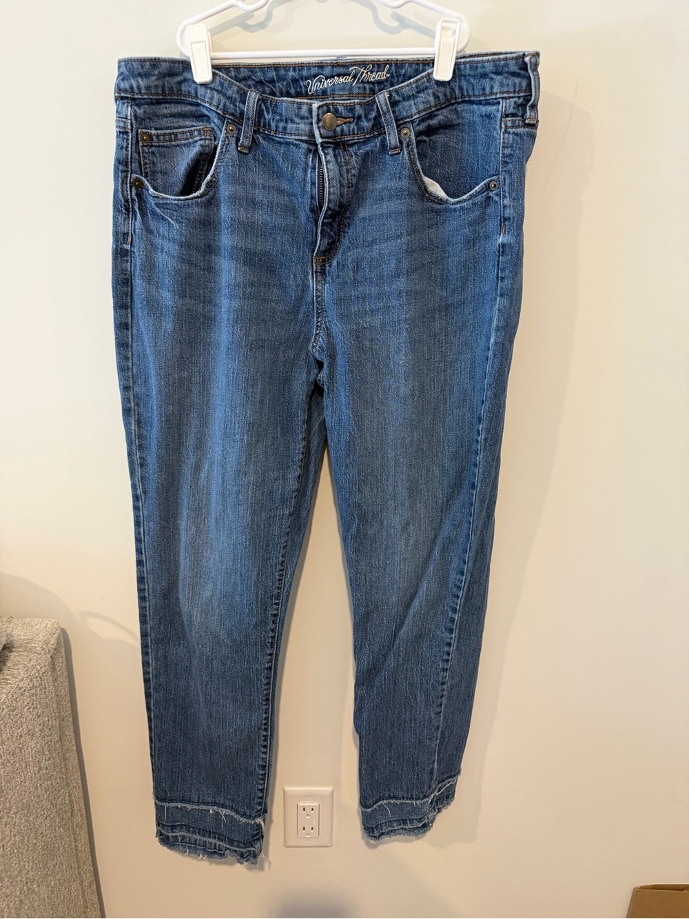 Universal Thread Blue Boyfriend Jeans - Relaxed Straight Leg